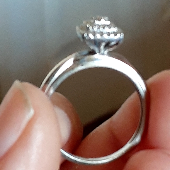 Ring - Picture 2 of 3
